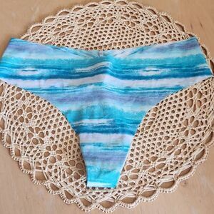 Victoria's Secret blue beach wave seamless string thong women's XL